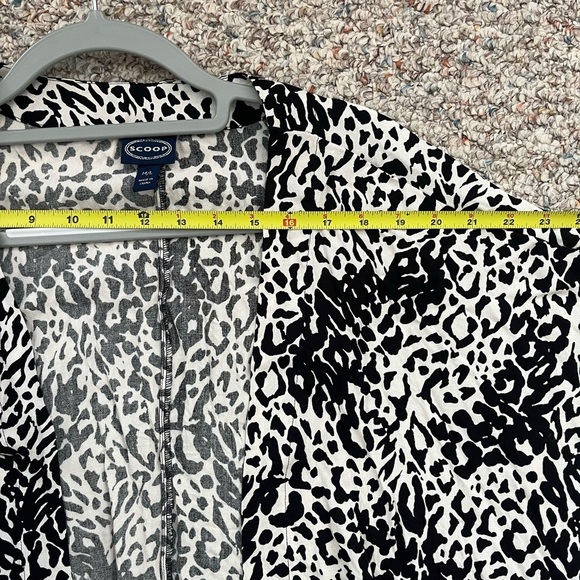 Scoop Black and White Animal Print One Size Lightweight Kimono, Women’s Sz M/L - Picture 14 of 16